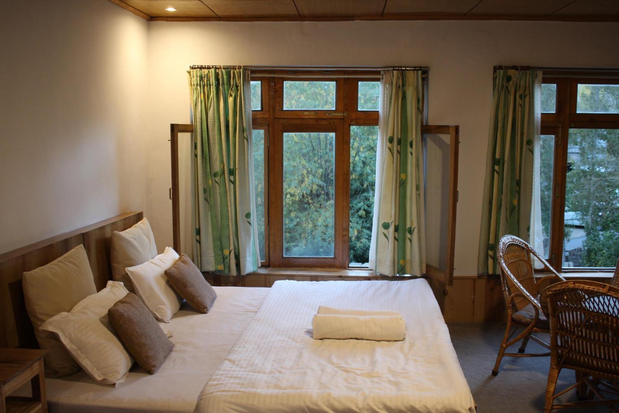 Karma Lodge Лех Екстериор снимка